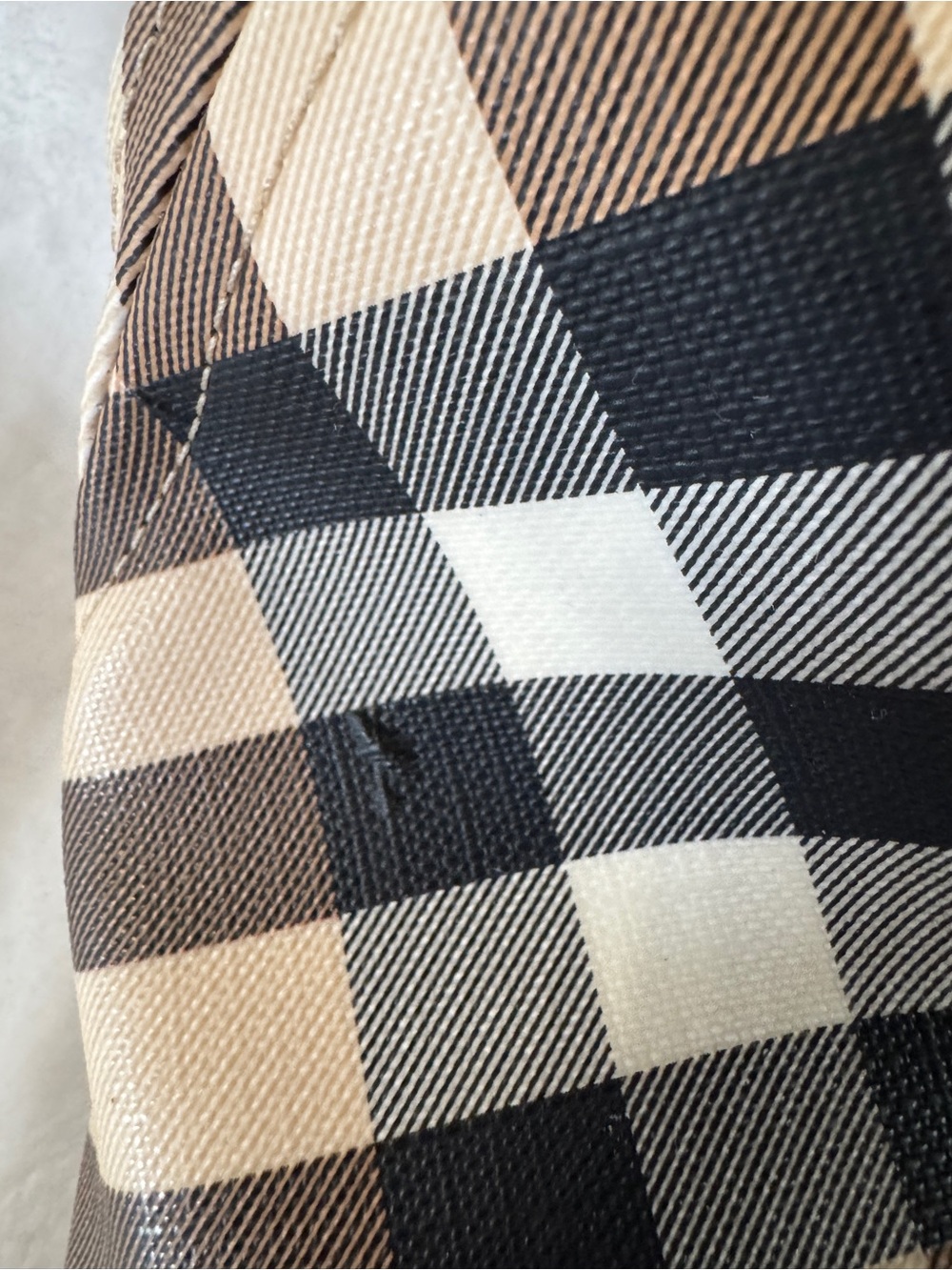 Classic Burberry Super Nova Plaid Tote Bag with Black Patent Trim - Picture 3 of 7